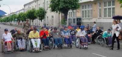 Przygotowania do startu grupy tetraplegik�w